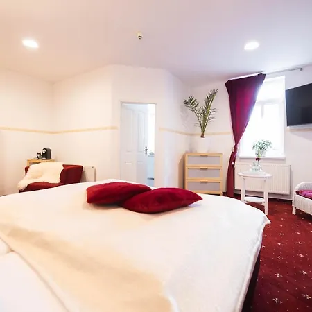 Friedrichshof בית הארחה באד קלוסטרלאוסניץ