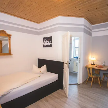 Friedrichshof Vendégház Bad Klosterlausnitz