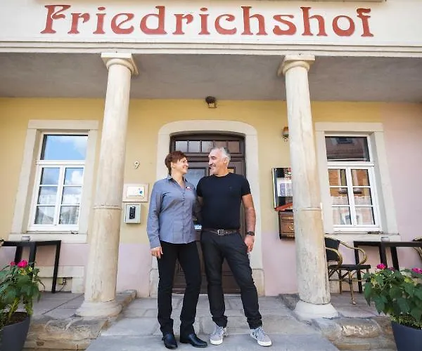 Friedrichshof 3* באד קלוסטרלאוסניץ