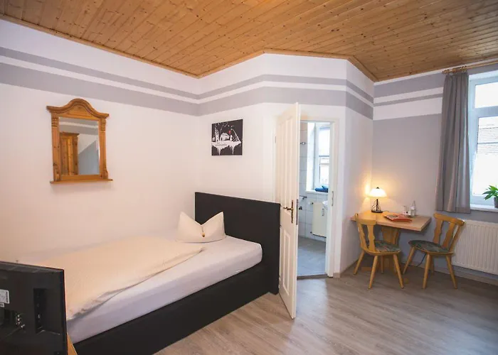 Friedrichshof בית הארחה באד קלוסטרלאוסניץ