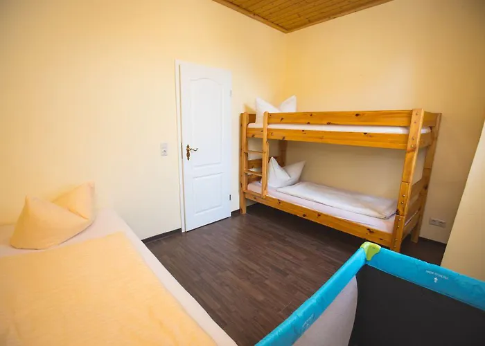 Friedrichshof בית הארחה